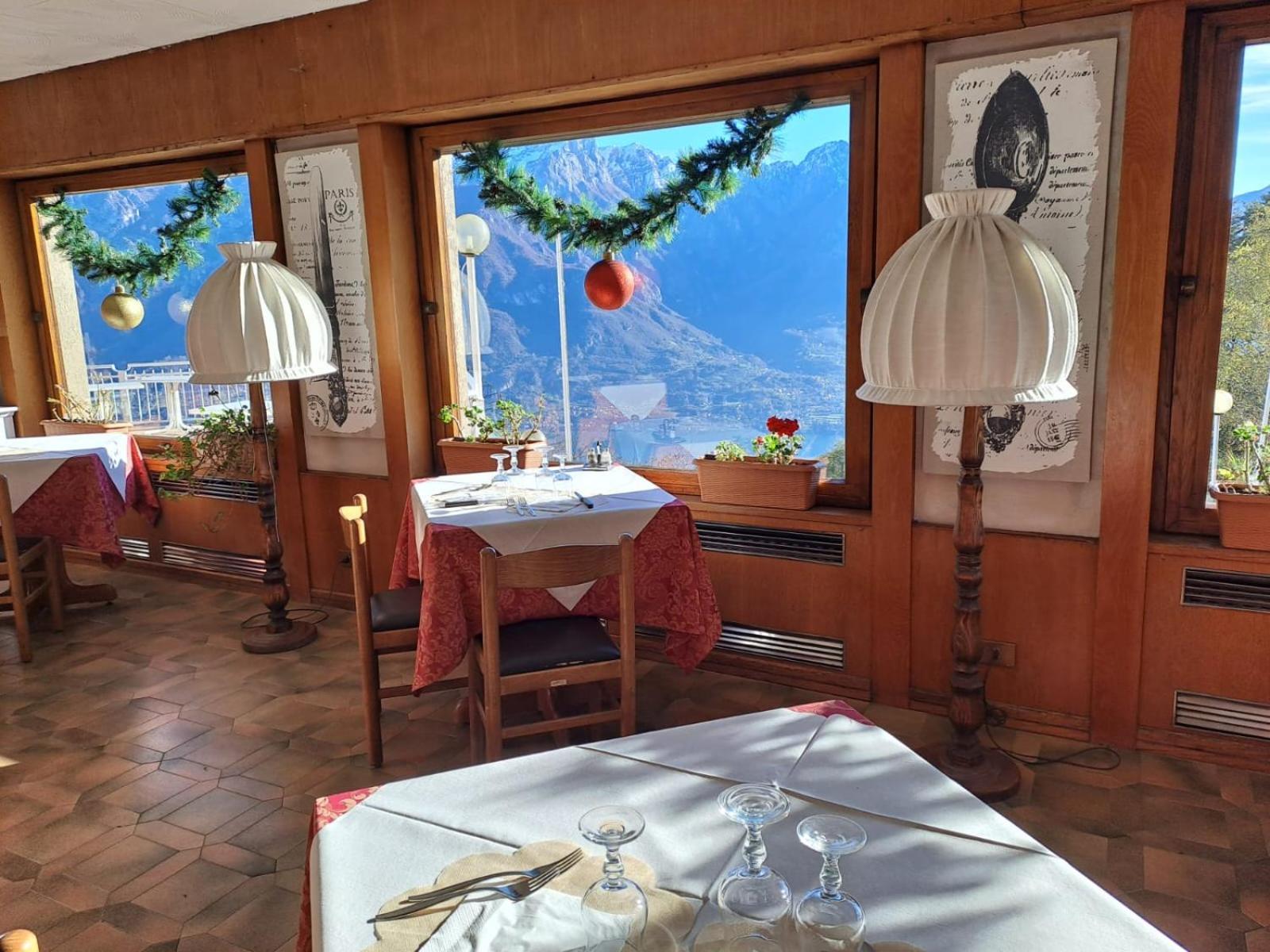 Provinciale 79 Hotel Magreglio Buitenkant foto