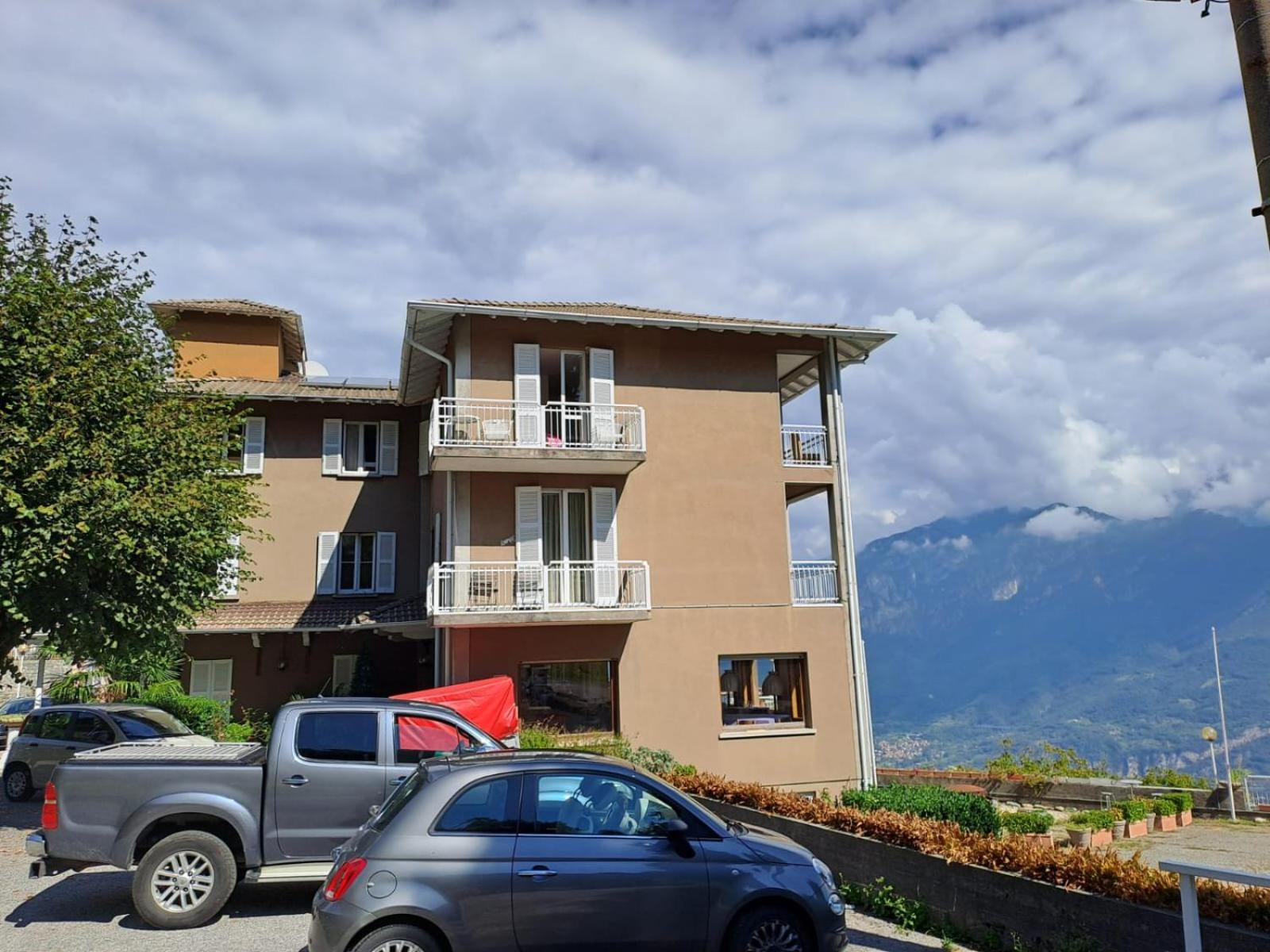 Provinciale 79 Hotel Magreglio Buitenkant foto